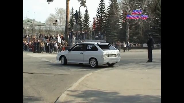 Ралли-ТУР асфальтовый спринт на пл. Ленина 2006 г.Озерск смотреть онлайн