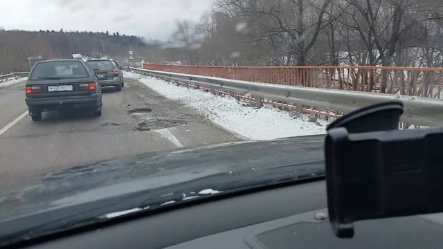 Звенигород. Состояние дороги через реку Сторожка