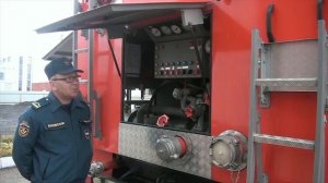 ТЕХНИКА СПАСАТЕЛЕЙ МЧС: Многофункциональная пожарная спасательная автоцистерна