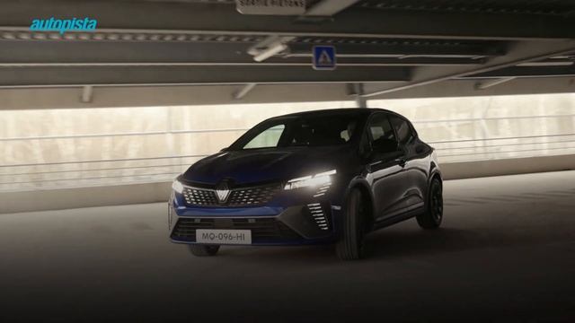 Renault Clio 2023, ¡así se renueva el utilitario con nueva imagen de marca! | Autopista.es смотреть онлайн
