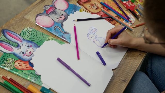 Альбом для рисования с авторскими наклейками “Цветик” смотреть онлайн