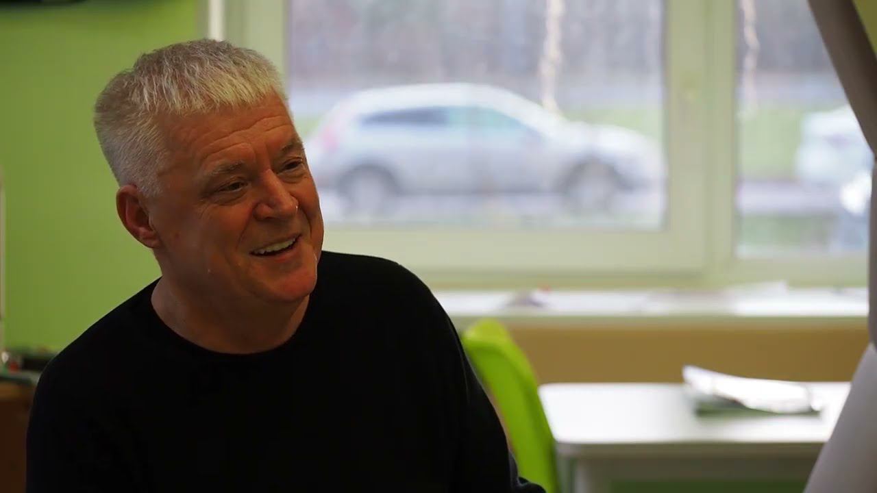 Критик Владимир Ларионов о фантастике и о чтении.
