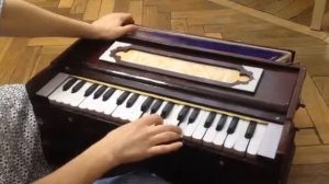 Чайтанья Чандра Чаран пр. аккорды киртан на гармошке. Harmonium chords Chaitanya Chandra Charan
