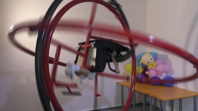 Мисс София на аттракционе))) смотреть онлайн