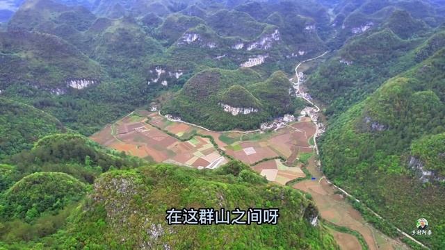 探访贵州深山中的独户，为了丈夫放弃四川千亩良田隐居深山50多年，一辈子不求回报好事做尽，结果到头来自己却贫困潦倒！【乡村阿泰】 смотреть онлайн