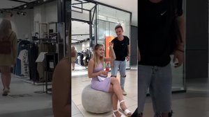 ПРАНК массажёр для головы|prank with girl and boy | СПб | Сити Молл | угар.