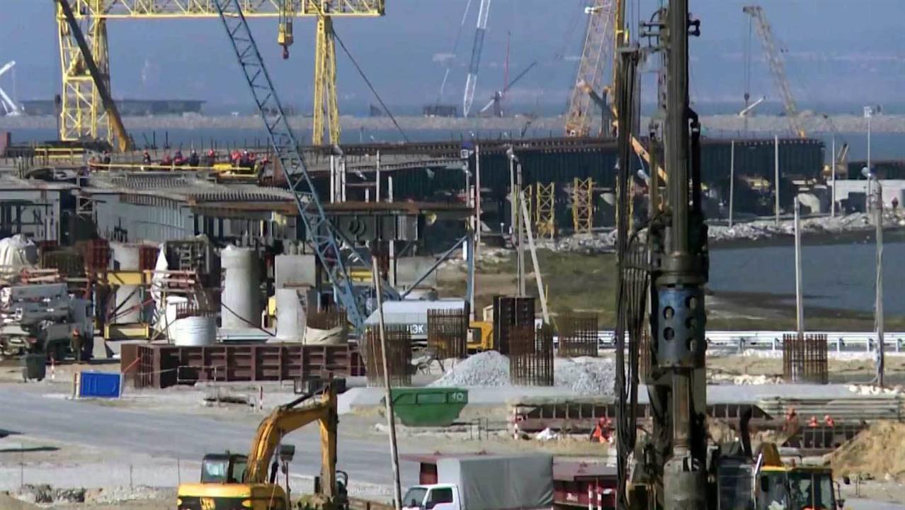 Начался новый этап строительства моста через Керченский пролив