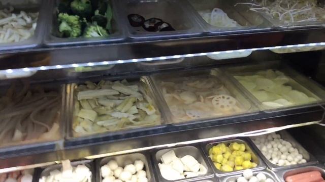 Хайнань, Санья, Даунхай. Дешёвая едальня и вкусные супы в ТЦ Ананас.