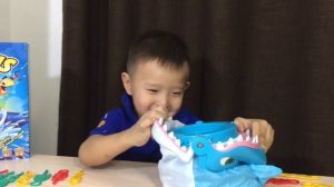 Fish Fercious играем в свирепую Акулу. Настольная игра акула играет Аваль