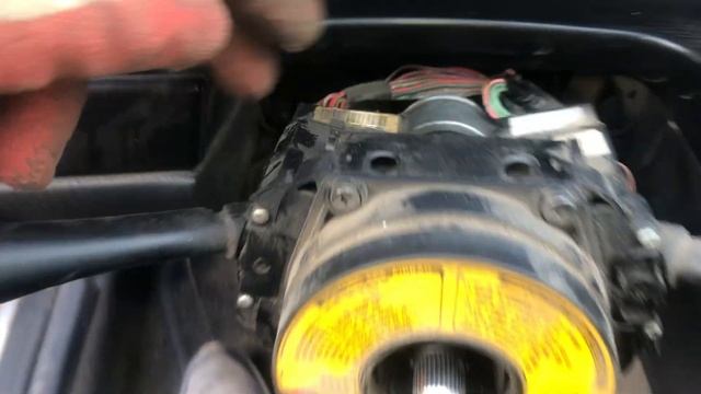 Замена подрулевого шлейфа на автомобиле Ниссан примера P11 смотреть онлайн