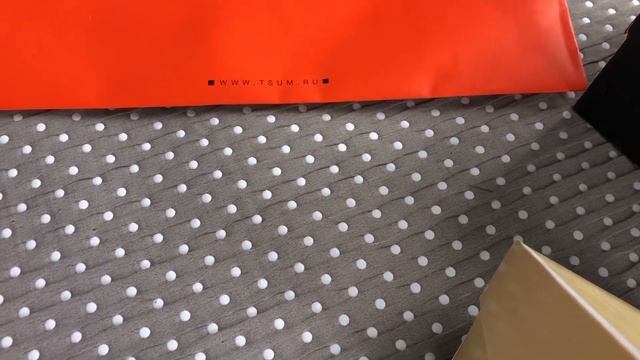 Покупки в интернет магазине ЦУМ. Кеды Versace. Покупки в ЦУМе. смотреть онлайн