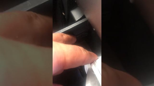 Как поменять фильтр на делике д 5  салонный #деликад5#фильтр#какпоменятьфильр#салонный фильтр