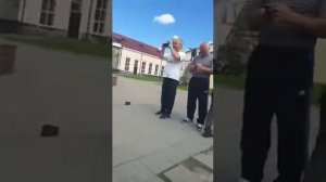 Ужассс какой танец..смотреть до конца.Алагир.