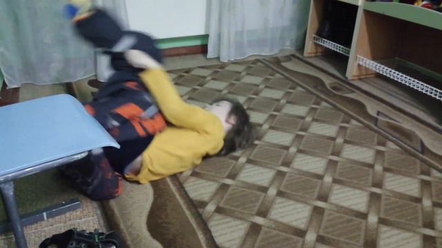 ВЛОГ. Как трудно забрать детей из детского садика.