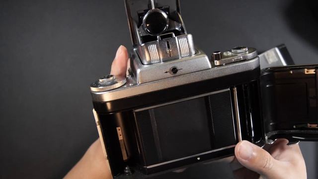 東ドイツの中判カメラ Pentacon SIX TL 大きなカメラで所有感を満たされる 名レンズ沢山 смотреть онлайн