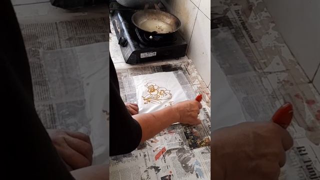 HARI BATIK NASIONAL - BELAJAR MEMBUAT BATIK DI MUSEUM TEKSTIL JAKARTA смотреть онлайн