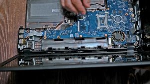 Как разобрать ноутбук HP TPN-I107. Чистка