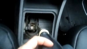 Как снять ручку КПП с Приоры. Remove and disassemble the steering wheel from the car.