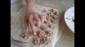 Мега и мини Пельмени. Разные способы лепки. Поварята