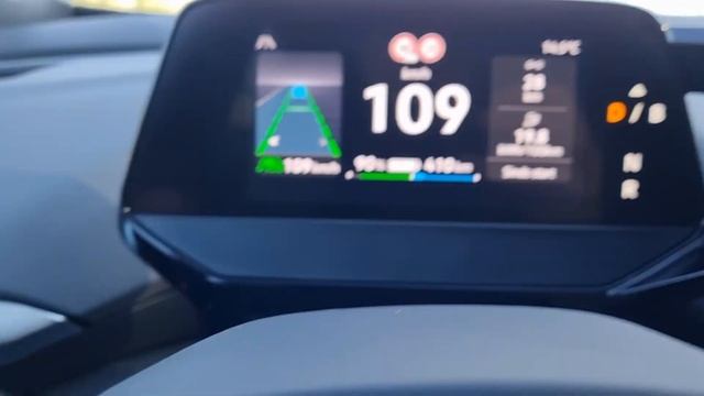 How To: Use Assisted Lane Change with Travel Assist on the Volkswagen ID models смотреть онлайн