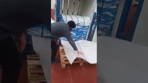 Гидравлический пресс для упаковки Биг бэгов на европоддон.