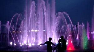 ФОНТАН г. АСТРАХАНЬ ZENÉLŐ SZÖKŐKÚT   FOUNTAIN   RUSSIA ASTRAKHAN city