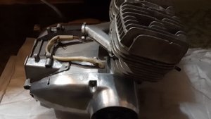 Как компрессия влияет на мощность и работу двухцилиндровых двигателей мотоциклов.