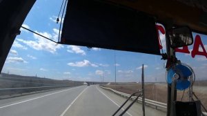 Школьный автобус ПАЗ 32053-70, обычный весенний рабочий день.