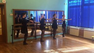 Поклон в русском характере, восточное деми-плие. Кулябина А.А.