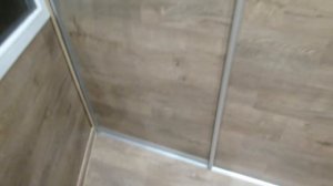 Обшивка ламинатом и встроенные шкафы