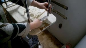 Распаковка и сборка полки телескопической многофункциональной для кухни.