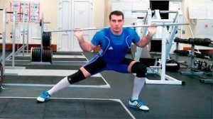 Гибридное упражнение: выпады вперёд и в бок