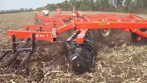 Дисковая борона 8200