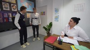 15 способов как пронести телефон в школу 2 часть