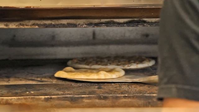 Tony Maroni's Pizza Redmond, WA смотреть онлайн