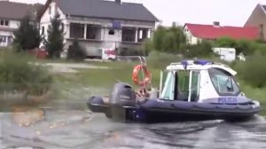 2 рыбак из Польши поймали самый огромный сома 200 кг длина 4 метр