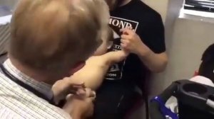 Укол ребенку