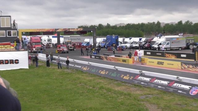 на старт Фестиваль TRUCKFEST в Быково RDRC Racepark траки Шоу-программа драг и дрифт (2).mp4