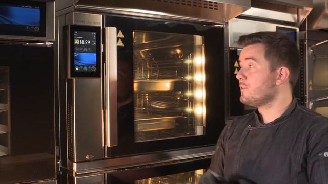 Delicious German cheese spaetzle – a breeze to prepare with the MIWE cube:steam (EN) смотреть онлайн