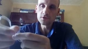 Пуговица, вращается на нитке. Законы физики