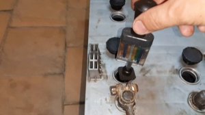 Аккумулятор кипит под нагрузкой. Что это значит?