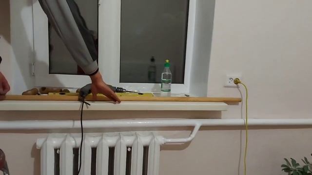 Купили дом в деревне/Клеем галтели/Вешаем шторы #ремонтдома