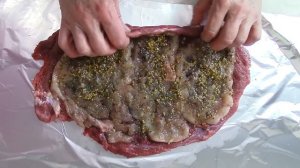 Мясной рулет из говядины и куриного филе