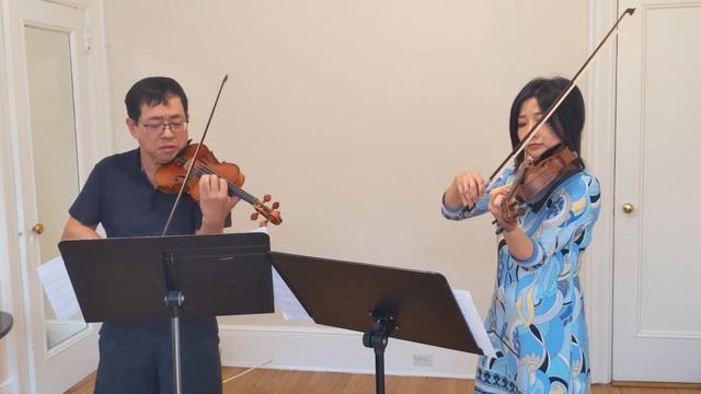 Ming Feng Hsin 辛明峰 and Wen Qian 錢汶: Wieniawski Etudes-Caprices for two violins, arranged смотреть онлайн