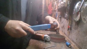 Мини гриндэр из болгарки.Электронапильник из болгарки