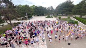 Дети из Ровеньков и региона-шефа приняли участие во флешмобе в честь Дня России