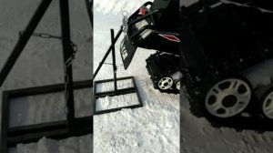 Домкрат для снегохода