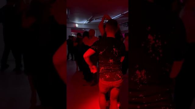 Бачата в Ночном клубе смотреть онлайн