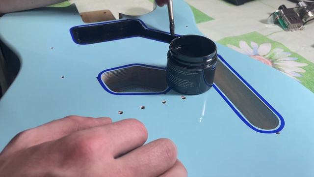 Экранировка гитары графитом Red Wave Custom Liquid Graphite смотреть онлайн