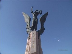 Китай - Суйфэньхэ. Открытие памятника Гале Дубеевой.